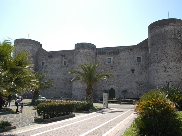 Castello Ursino.jpg